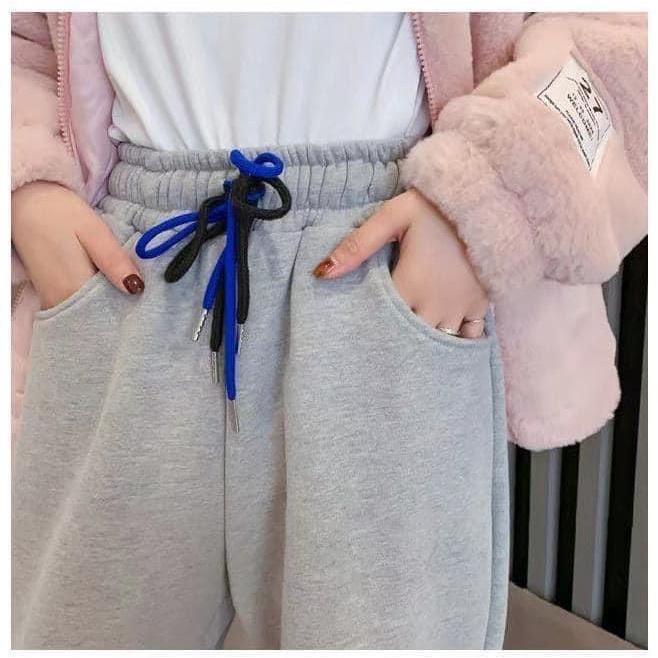 KITTY雜貨舖～加絨加厚顯瘦束腳棉褲-細節圖5