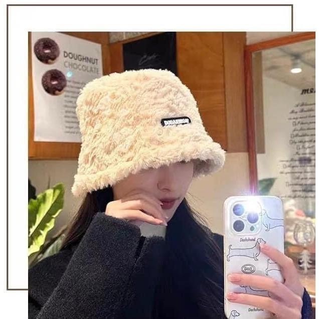 韓國字母顯瘦臉毛絨羊羔毛漁夫帽-細節圖5