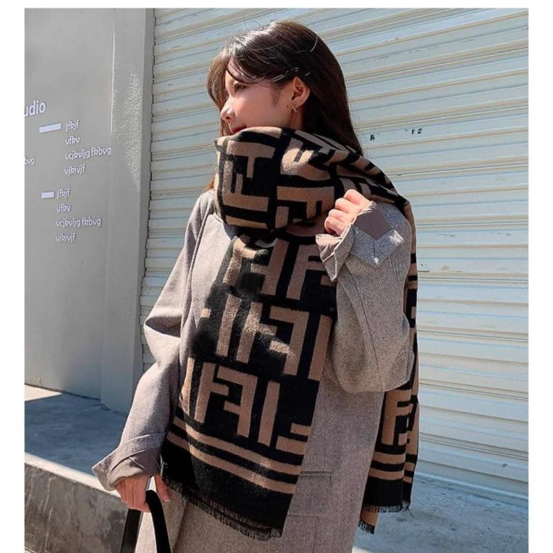 經典F牌雙面雙色羊絨流蘇圍巾-細節圖5