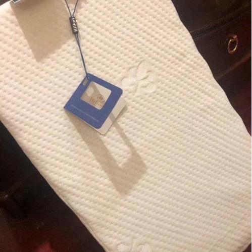 希爾頓五星級精品乳膠枕-細節圖7