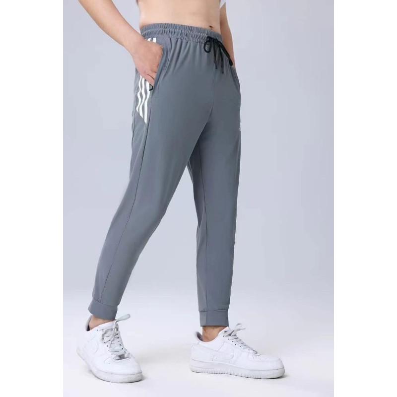 男女款三條槓縮口運動長褲-細節圖8