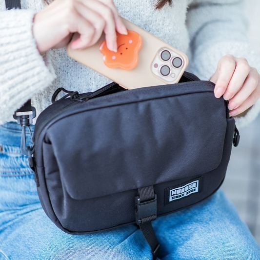 【MOOOSE】快釦城市小包 側背包 斜背包 隨身包 旅行小包 YKK拉鍊 磁扣 台灣製 畢業禮物-細節圖7