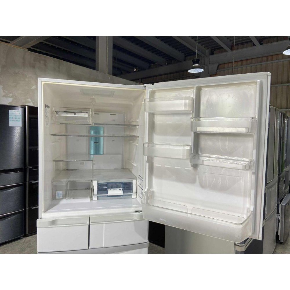 【永新二手家電】日立冰箱5門567公升(高雄店)-細節圖4