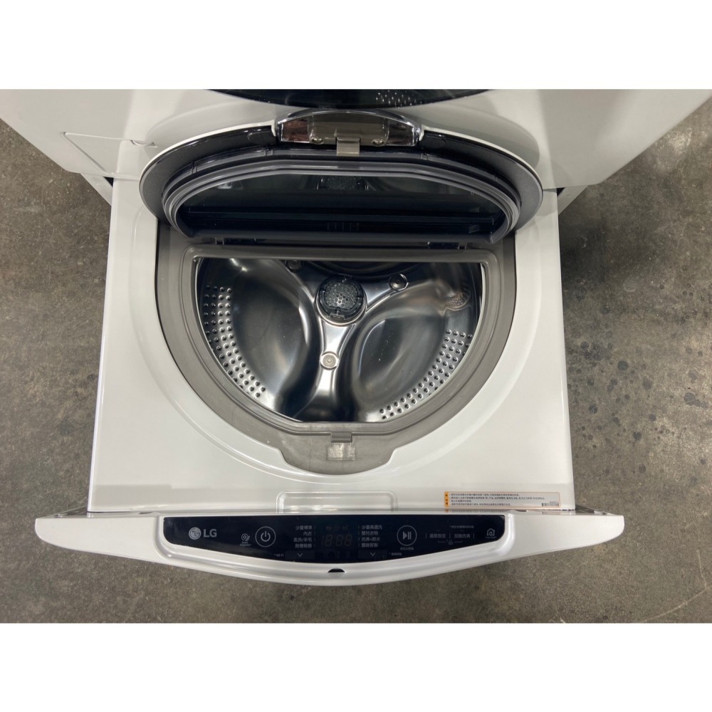 【永新二手家電】LG洗脫烘16公斤(洗)/9公斤(烘)+2.5公斤（高雄店）-細節圖5
