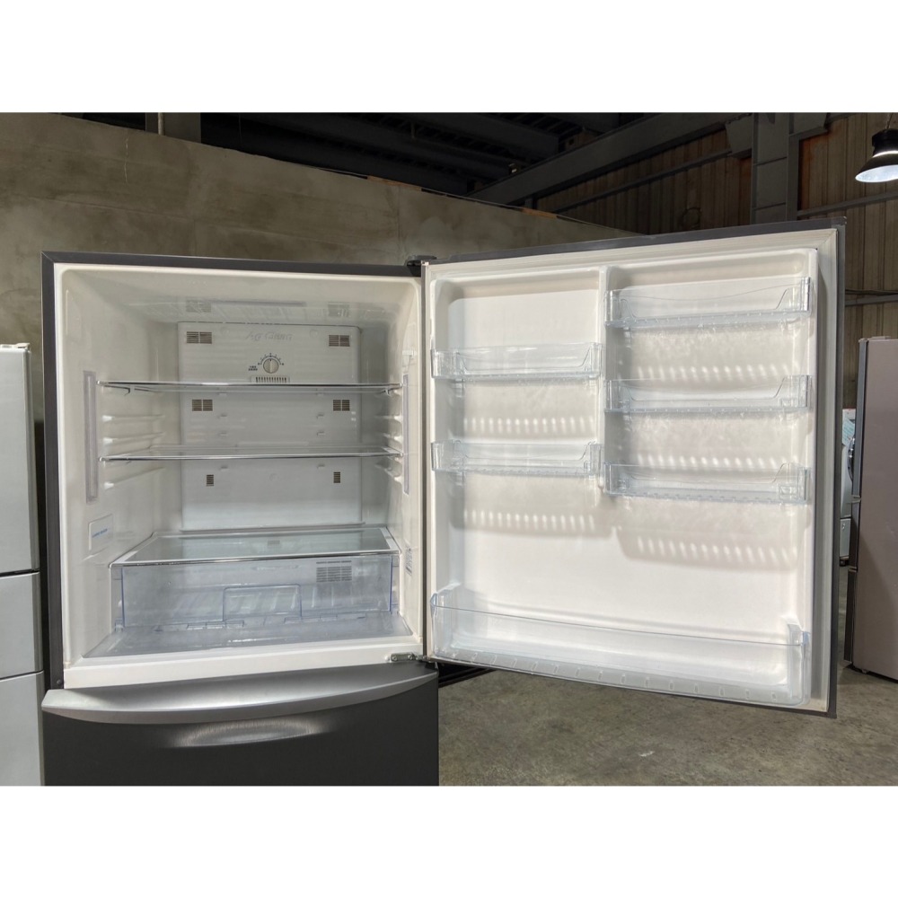 【永新二手家電】國際3門560公升冰箱（高雄店）-細節圖5