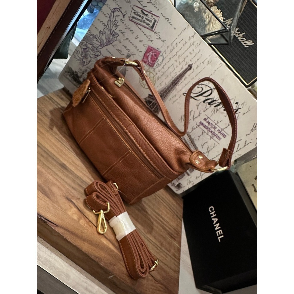 韓國空運🇰🇷／真皮斜背包／旅行包／牛皮-細節圖6