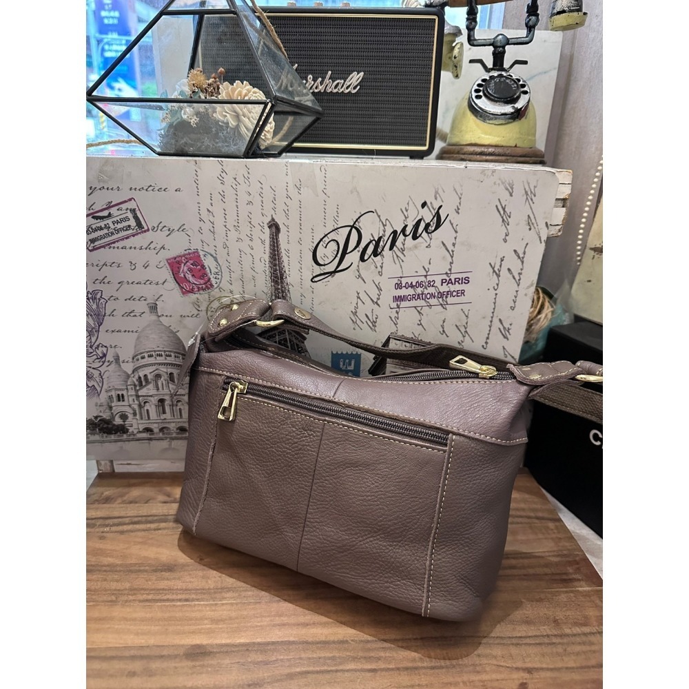 韓國空運🇰🇷／真皮斜背包／旅行包／牛皮-規格圖11