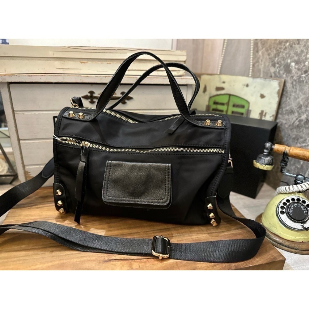 韓國空運🇰🇷／真皮斜背包／旅行包／牛皮-規格圖11