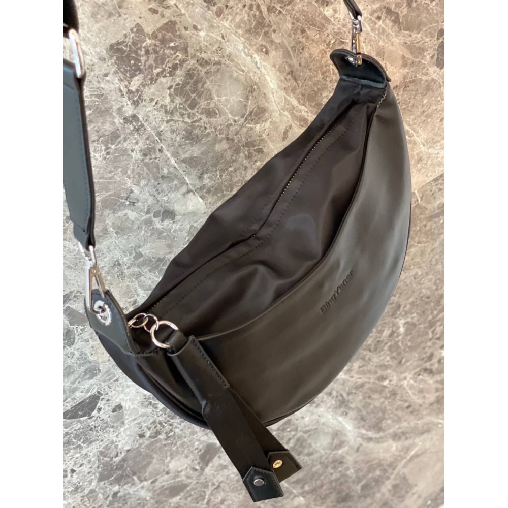 韓國空運🇰🇷／真皮斜背包／旅行包／帆布配真皮斜背包-規格圖8