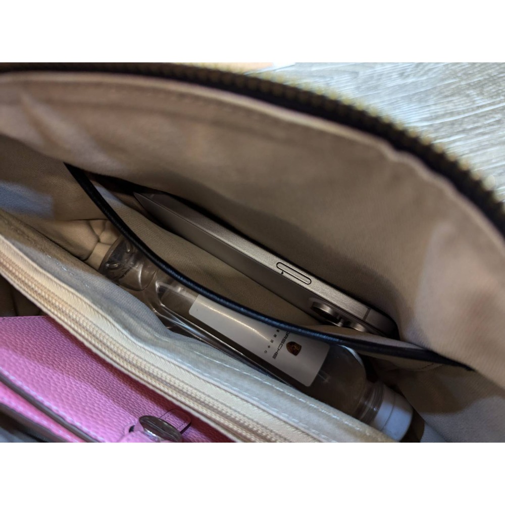 韓國空運🇰🇷／真皮斜背包／旅行包／牛皮-細節圖8