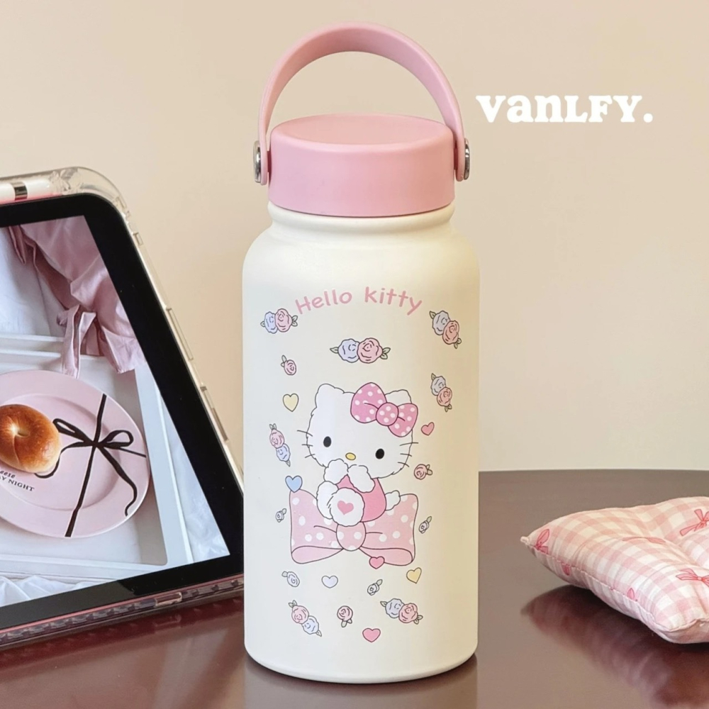 KT大容量保溫杯 900ML 凱蒂貓水瓶 316醫療級不鏽鋼 寬口好清洗 提把水壺 保冰杯 學生水杯-細節圖3