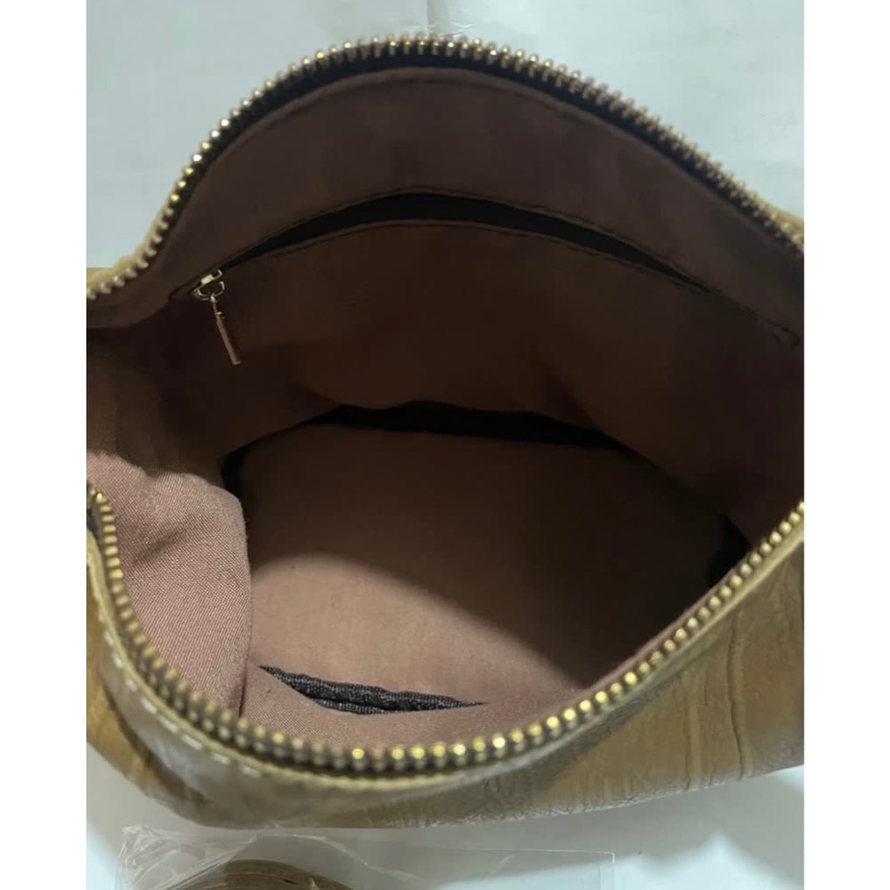 真皮包～頭層牛皮飯盒包-細節圖5