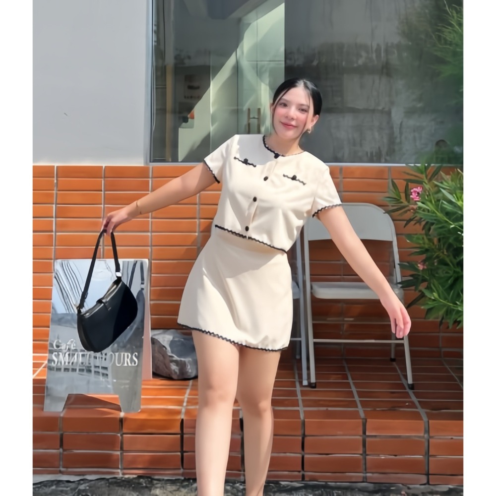 波浪滾邊上衣短裙套裝 【現貨+預購】-細節圖3