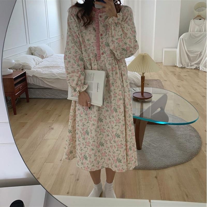 【台灣現貨】睡衣 日韓小碎花連身居家服 碎花 洋裝 長裙 連身裙 居家-細節圖2