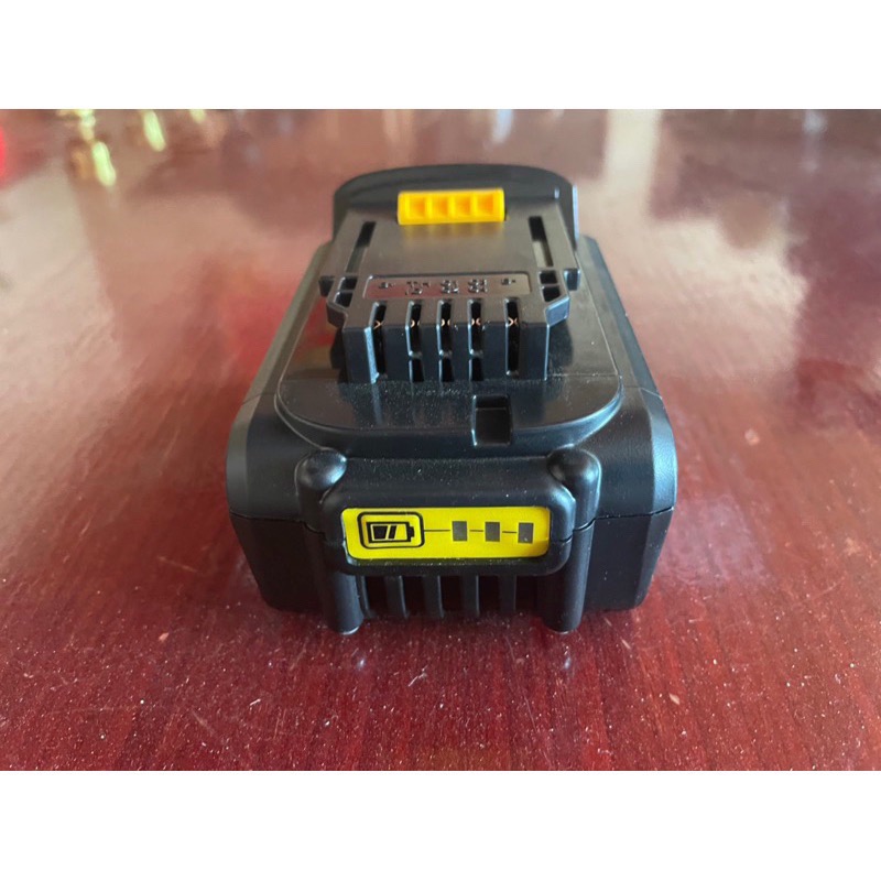 保固一年  全新 副廠 通用 得偉 20V 18V 有電顯 電池 6.0 Ah 好用-細節圖2