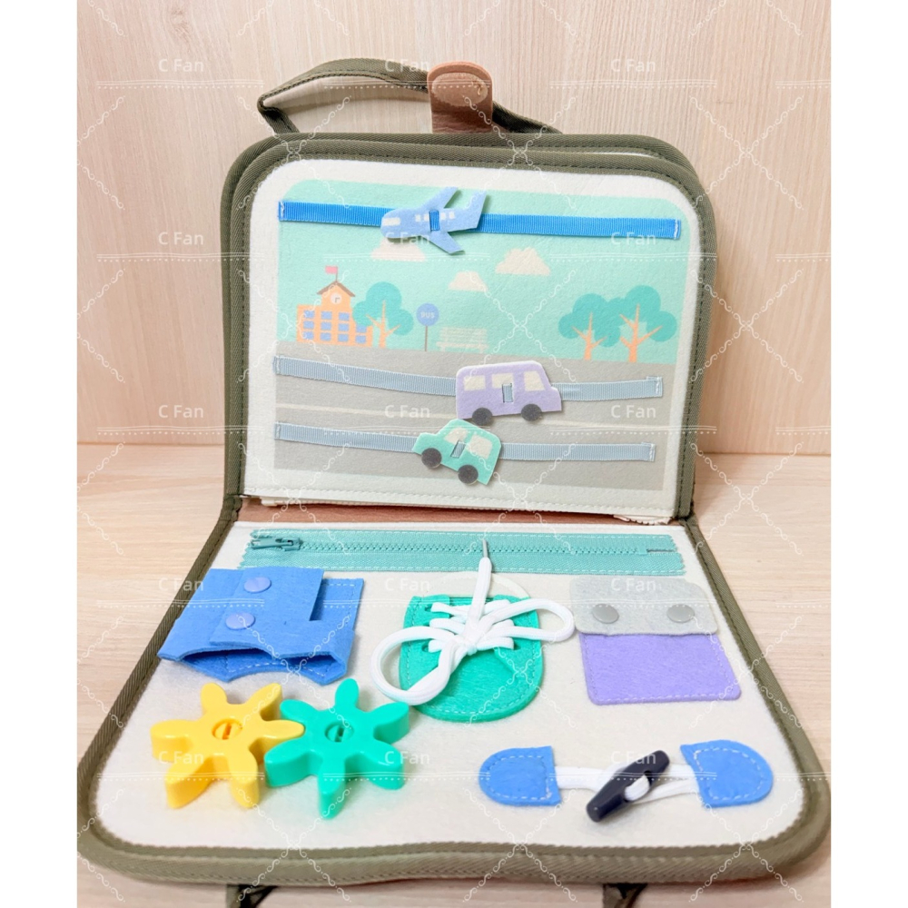 現貨 日本 3COINS 熱銷 Busy Book 育兒好物 兒童互動書 手提式互動書 知育書 遊戲書 共兩款-細節圖6