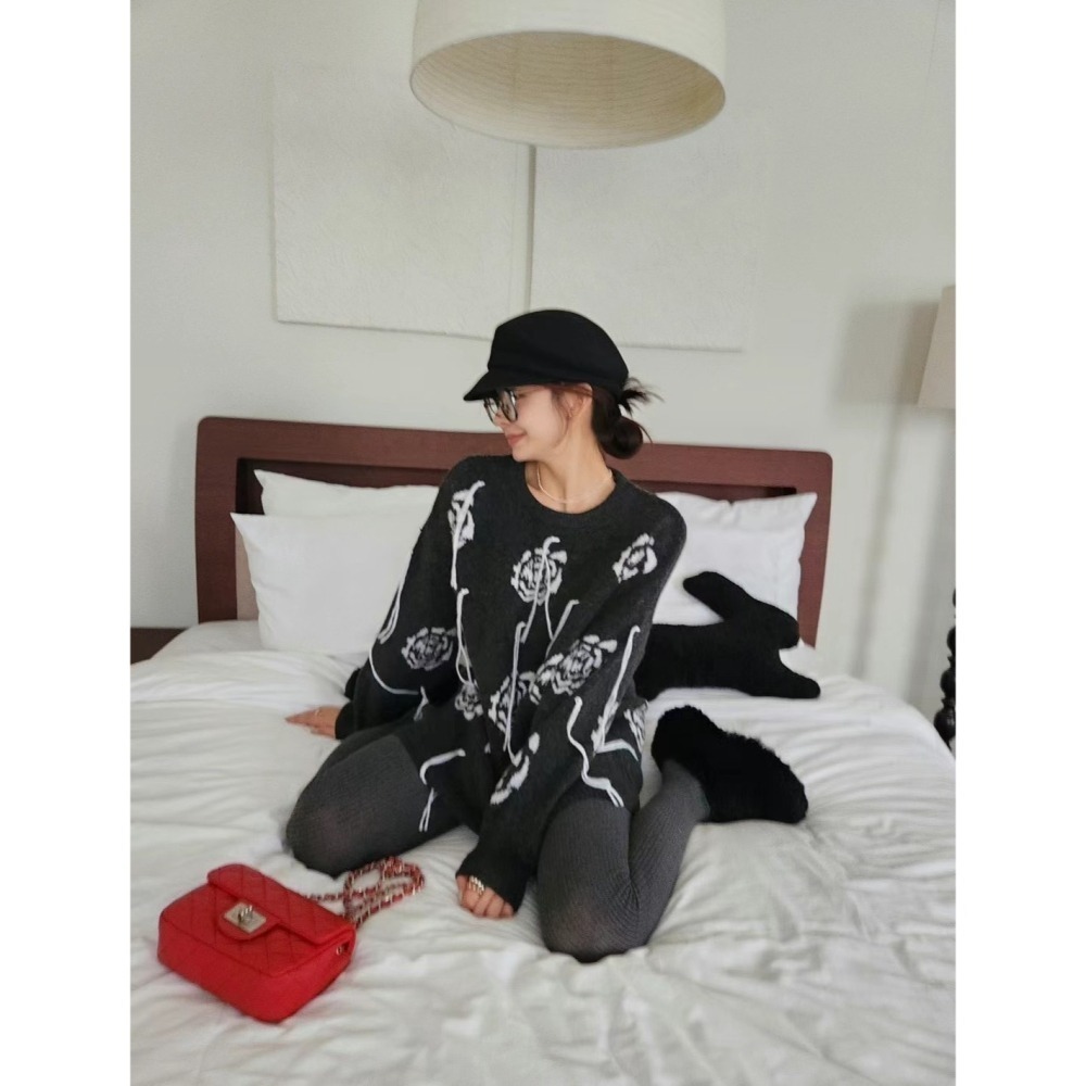 Twins 🇰🇷 韓國代購 東大門 正韓 花朵針織長袖毛衣-細節圖3