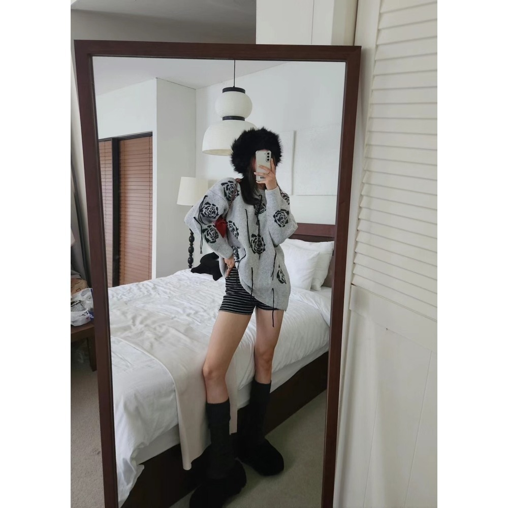 Twins 🇰🇷 韓國代購 東大門 正韓 花朵針織長袖毛衣-細節圖6