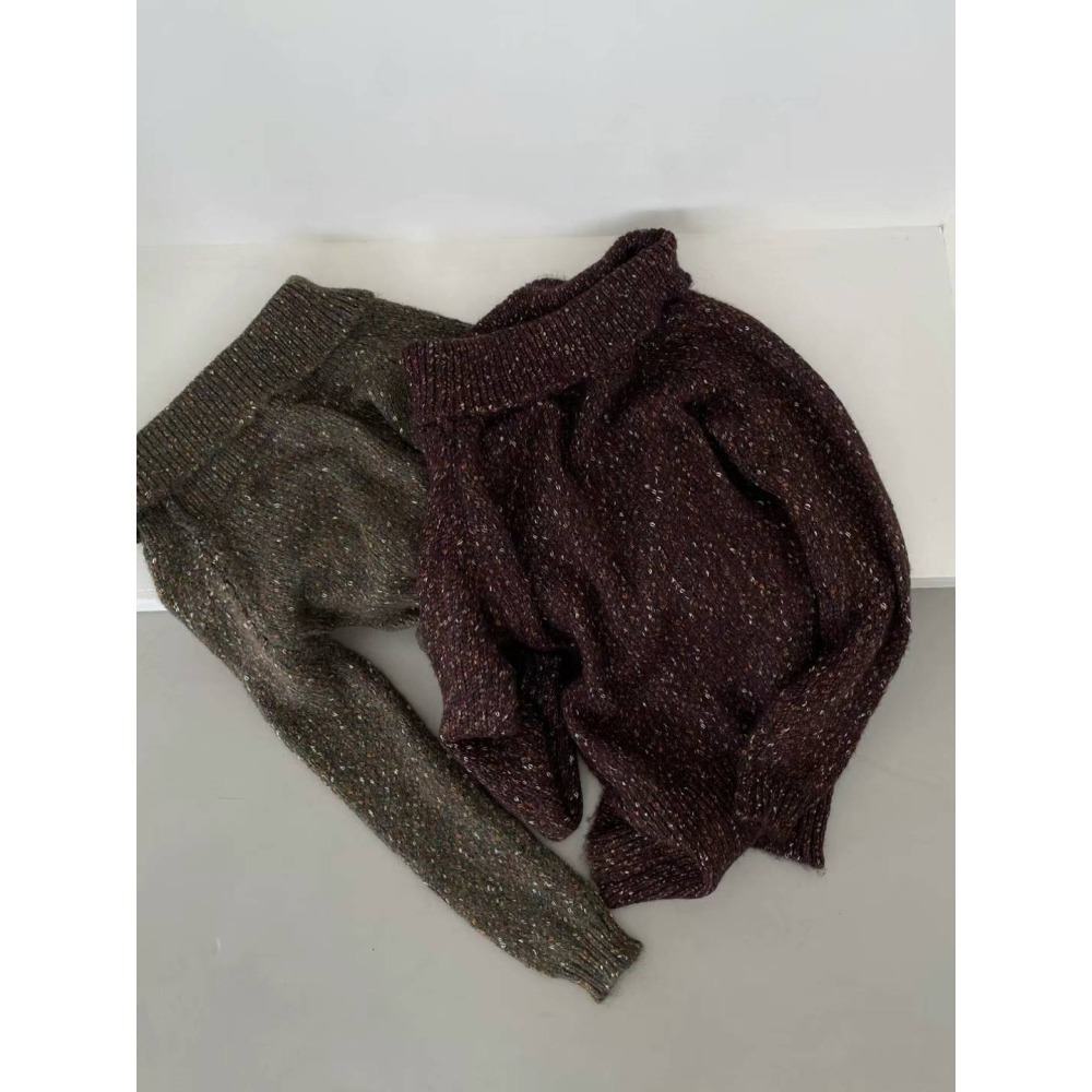 Twins 🇰🇷 韓國代購 東大門 正韓 雪花感寬領連身針織短裙-細節圖11