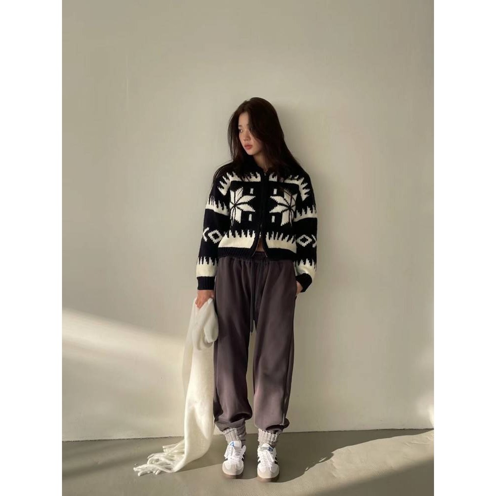 Twins 🇰🇷 韓國代購 東大門 正韓 舒適堤花設計針織外套-細節圖6