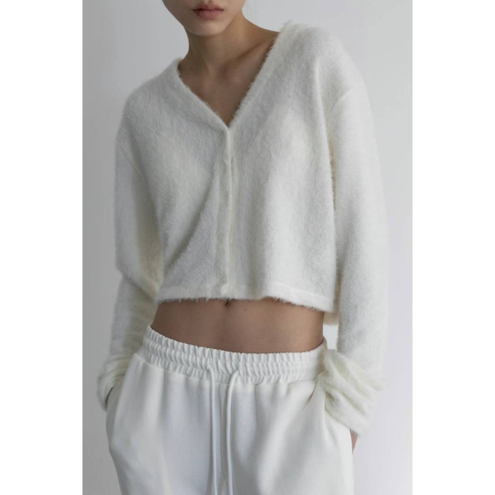 Twins 🇰🇷 韓國代購 東大門 正韓 毛毛鈕釦短版上衣-細節圖5