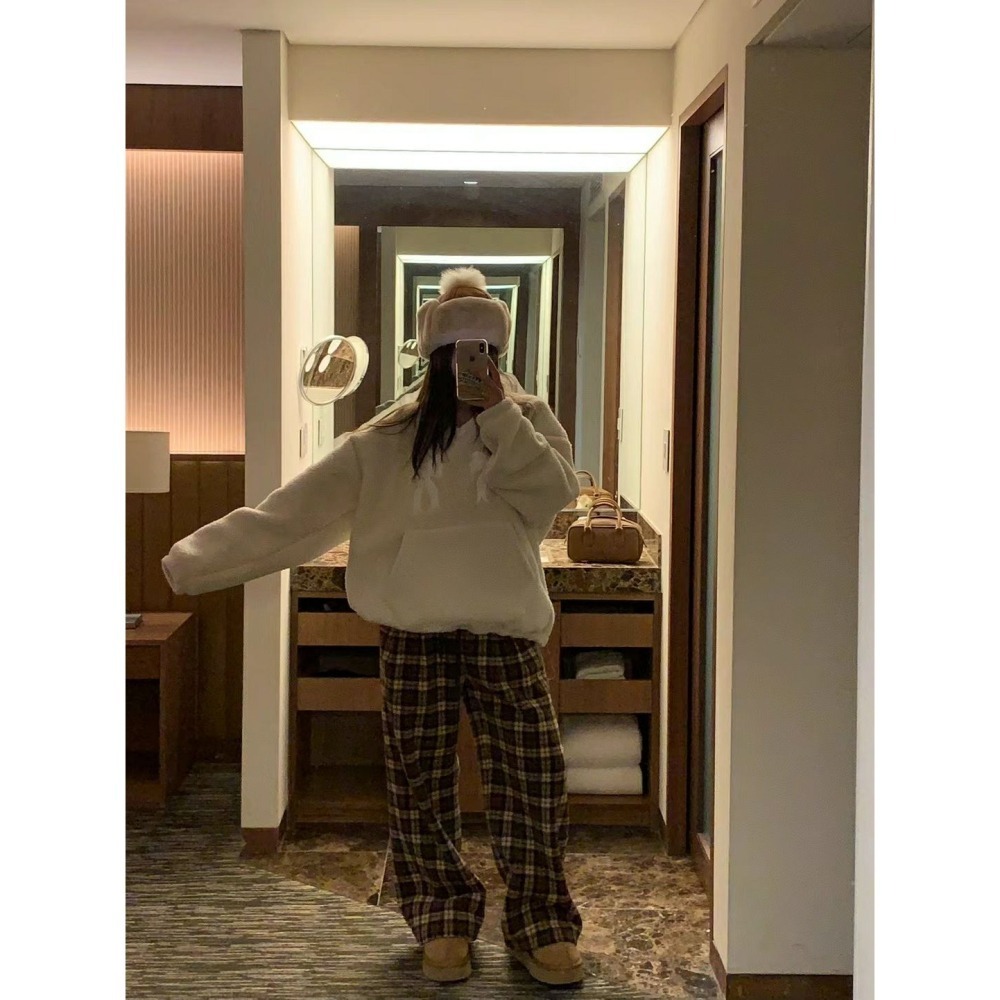 Twins 🇰🇷 韓國代購 東大門 正韓 羔毛V領蝴蝶結毛衣-細節圖7