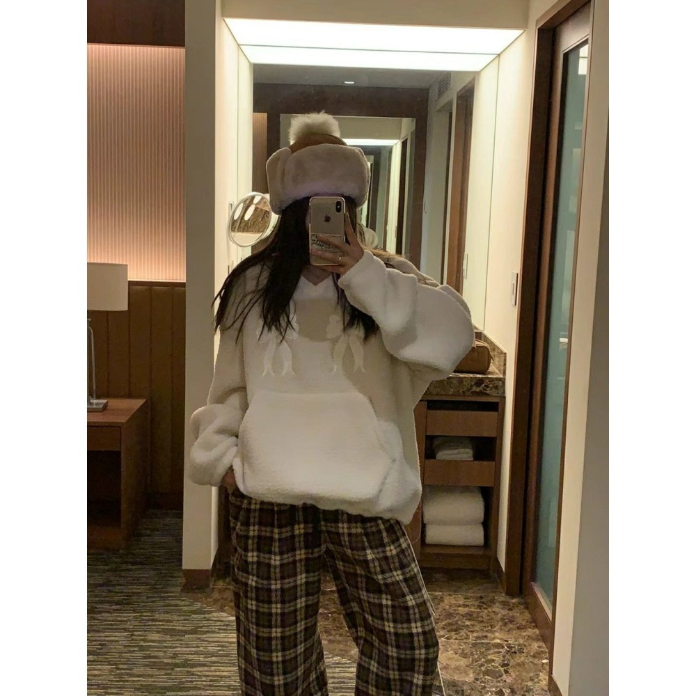 Twins 🇰🇷 韓國代購 東大門 正韓 羔毛V領蝴蝶結毛衣-細節圖8