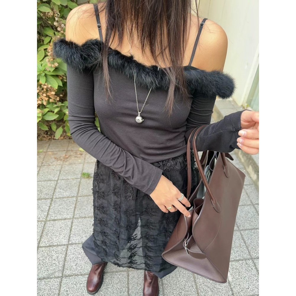 Twins 🇰🇷 韓國代購 東大門 正韓 節慶必備毛毛露肩一字領上衣-細節圖6