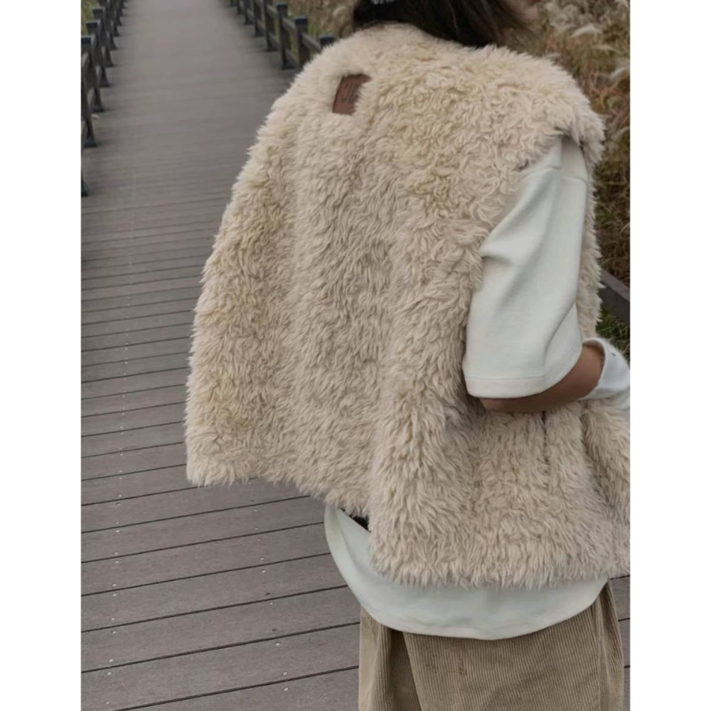 Twins 🇰🇷 韓國代購 東大門 正韓 爆可愛羊羔毛長版背心-細節圖5