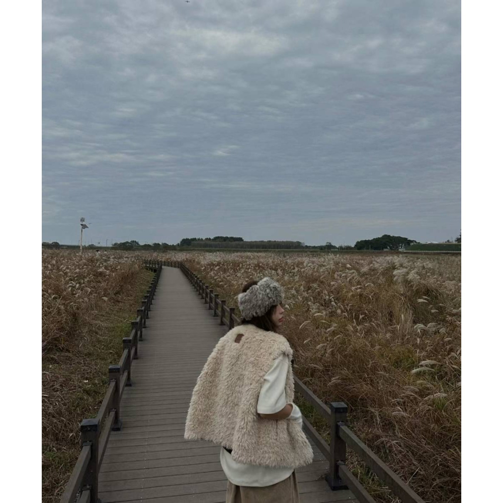 Twins 🇰🇷 韓國代購 東大門 正韓 爆可愛羊羔毛長版背心-細節圖7