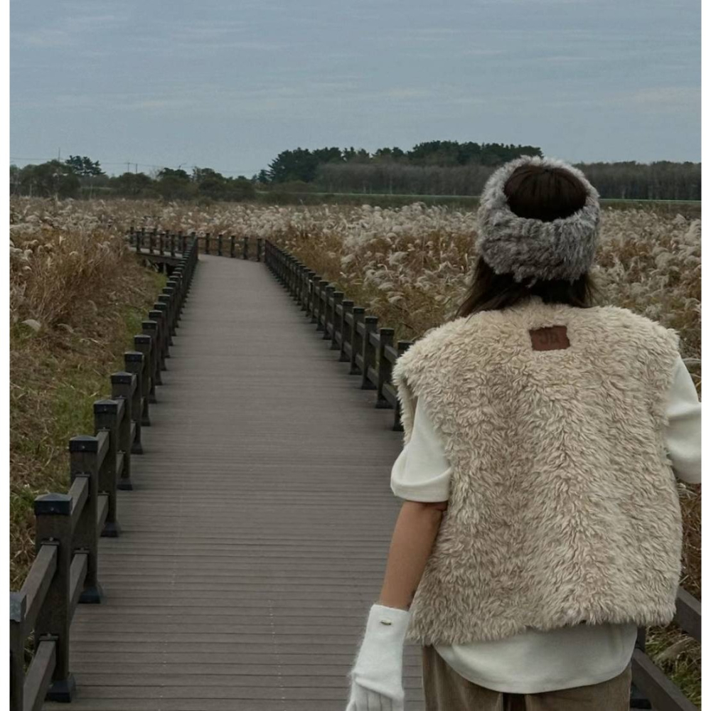 Twins 🇰🇷 韓國代購 東大門 正韓 爆可愛羊羔毛長版背心-細節圖9