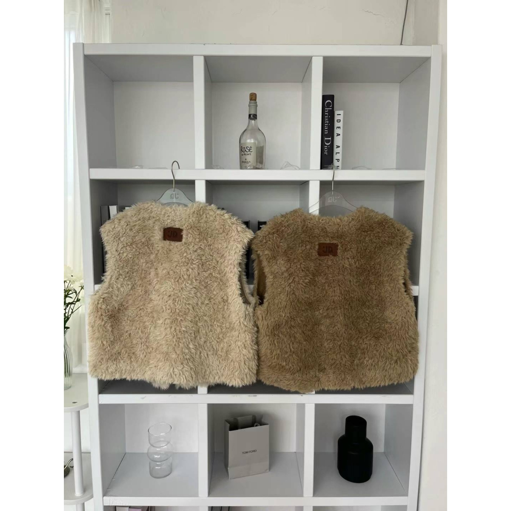 Twins 🇰🇷 韓國代購 東大門 正韓 爆可愛羊羔毛長版背心-細節圖10