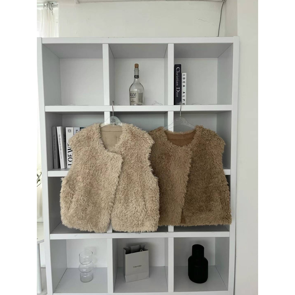 Twins 🇰🇷 韓國代購 東大門 正韓 爆可愛羊羔毛長版背心-細節圖11