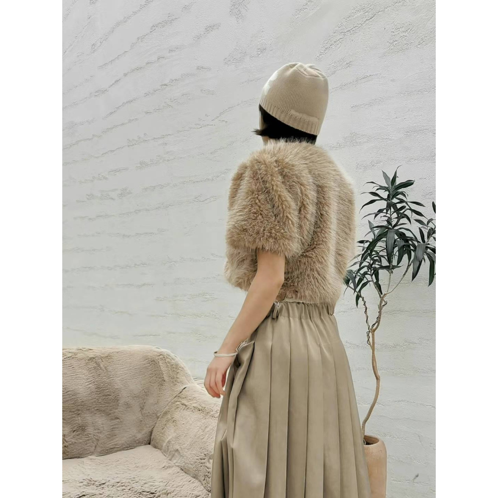 Twins 🇰🇷 韓國代購 東大門 正韓 毛絨短版短袖上衣-細節圖7