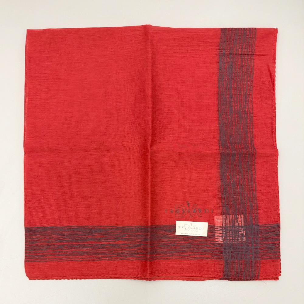 日本製 義大利品牌 TRUSSARDI  大方巾 手帕 領巾 絲巾 絹60%-細節圖4