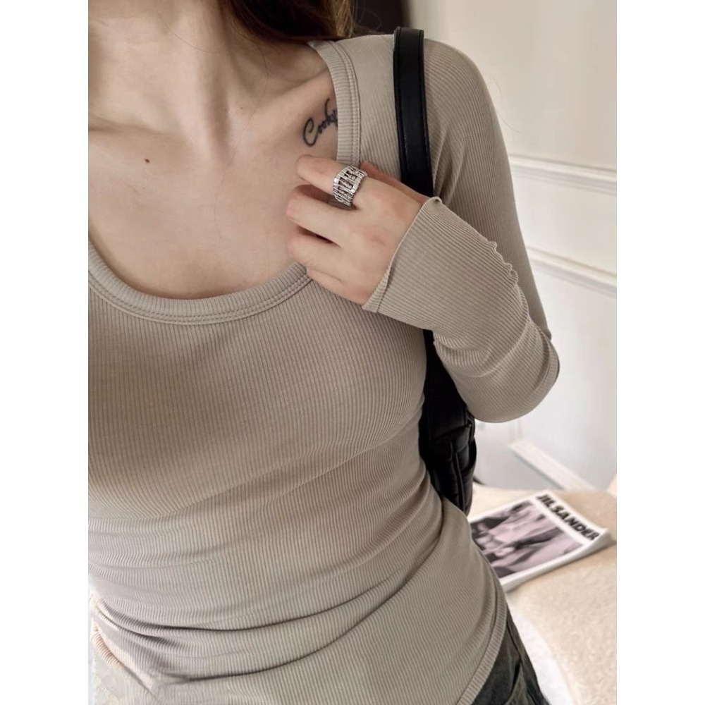 【LYOVEA】韓風秋冬女長袖內搭胸墊T 保暖修頸線條打底衣 舒適百搭上衣-細節圖4