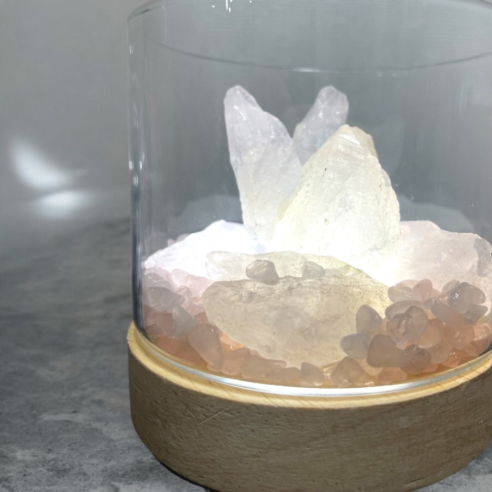 輝輝居家｜水晶 擴香燈 療癒小物 夜燈 招財小物 消磁擺件 辦公室 迷你 贈禮 聚寶盆 桌上 水晶燈 微景觀 LED底座-規格圖5