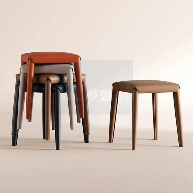 【設計師款】矮凳 方凳 凳子 餐桌凳 小戶型家具 可疊放馬鞍皮小方凳 網紅ins奶油風 皮椅 白日夢想家具店-細節圖2