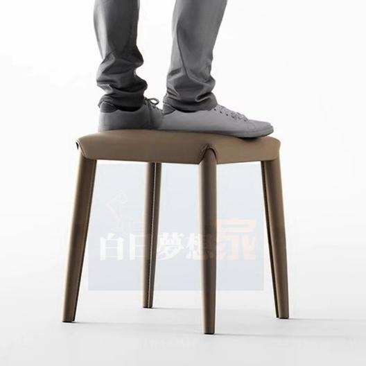 【設計師款】矮凳 方凳 凳子 餐桌凳 小戶型家具 可疊放馬鞍皮小方凳 網紅ins奶油風 皮椅 白日夢想家具店-細節圖4