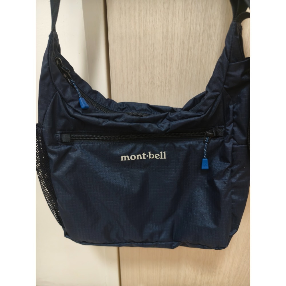 近全新現貨 少用 日本 Montbell LIGHT SHOULDER S 輕量尼龍側背包 海軍藍 #1123969-細節圖3