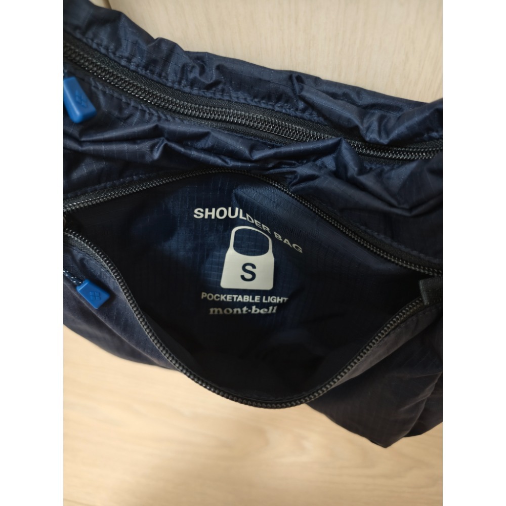 近全新現貨 少用 日本 Montbell LIGHT SHOULDER S 輕量尼龍側背包 海軍藍 #1123969-細節圖4