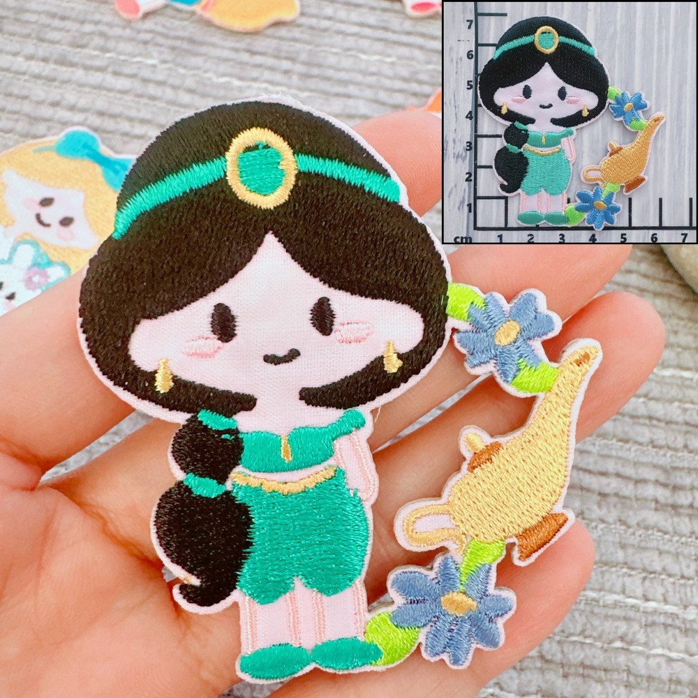 【皮卡布】免熨燙 A13 刺繡布貼紙 公主 布貼紙  布貼 手帳貼紙 刺繡布貼 貼紙 自黏布貼 刺繡裝飾貼 patch-規格圖6