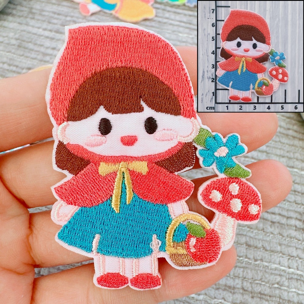 【皮卡布】免熨燙 A13 刺繡布貼紙 公主 布貼紙  布貼 手帳貼紙 刺繡布貼 貼紙 自黏布貼 刺繡裝飾貼 patch-規格圖6