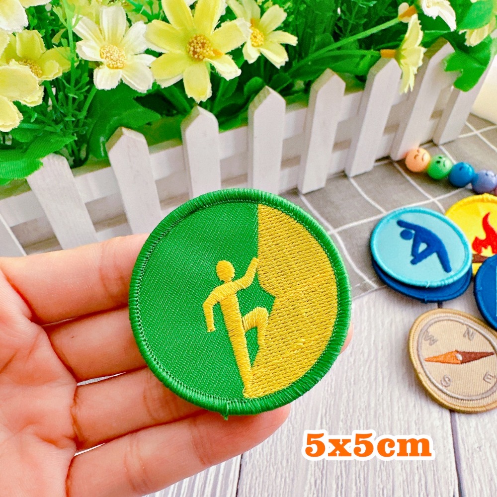 【皮卡布】J1 露營 野營 繩結 童軍 營火 望眼鏡 臂章 刺繡燙布貼 徽章 刺繡布貼 熨燙貼 帳篷 紅十字 魔鬼氈布章-規格圖8