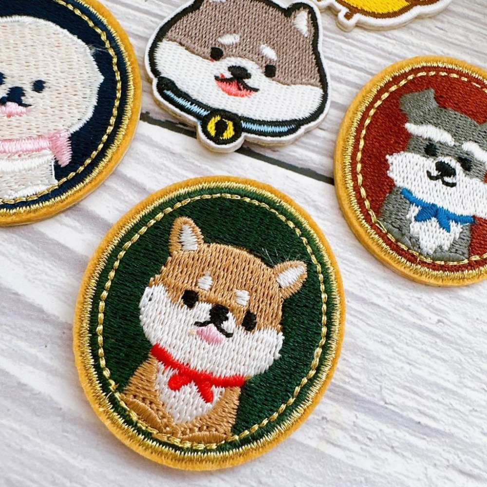 【皮卡布】免熨燙 D2 柴犬 比熊 雪納瑞 刺繡布貼紙 刺繡布貼 自黏布貼 刺繡裝飾貼 patch 比熊刺繡 手帳貼紙-細節圖2