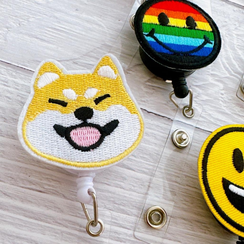 【皮卡布】伸縮扣 伸縮易拉扣 證件夾 工作證 識別證 證件夾 卡套 伸縮夾 護理師胸牌扣 伸縮拉繩 識別證伸縮扣-細節圖2