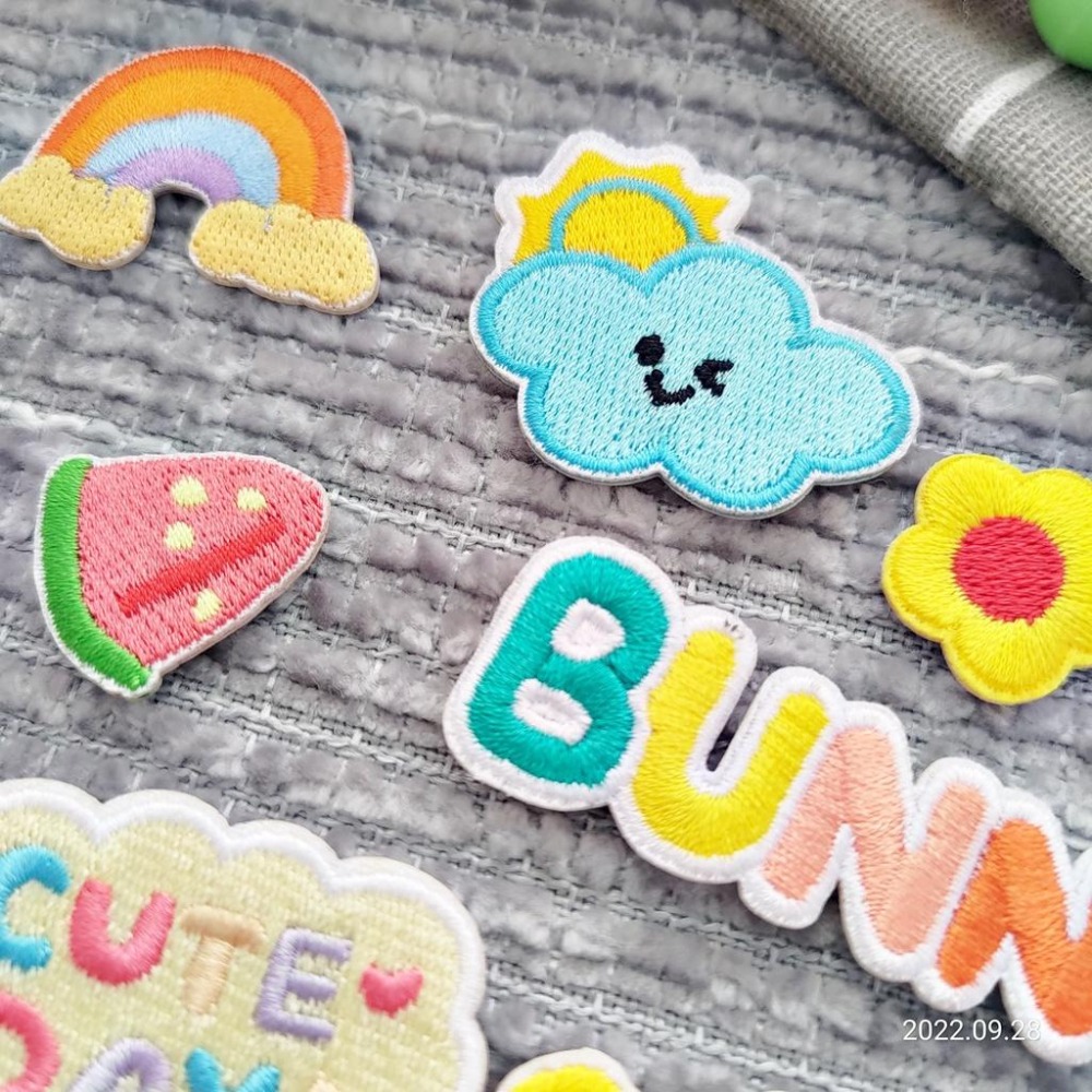 【皮卡布】免熨燙 A1刺繡布貼紙 雲朵  布貼紙 徽章 布貼 手帳貼紙 刺繡布貼 貼紙 自黏布貼 刺繡裝飾貼 patch-細節圖2