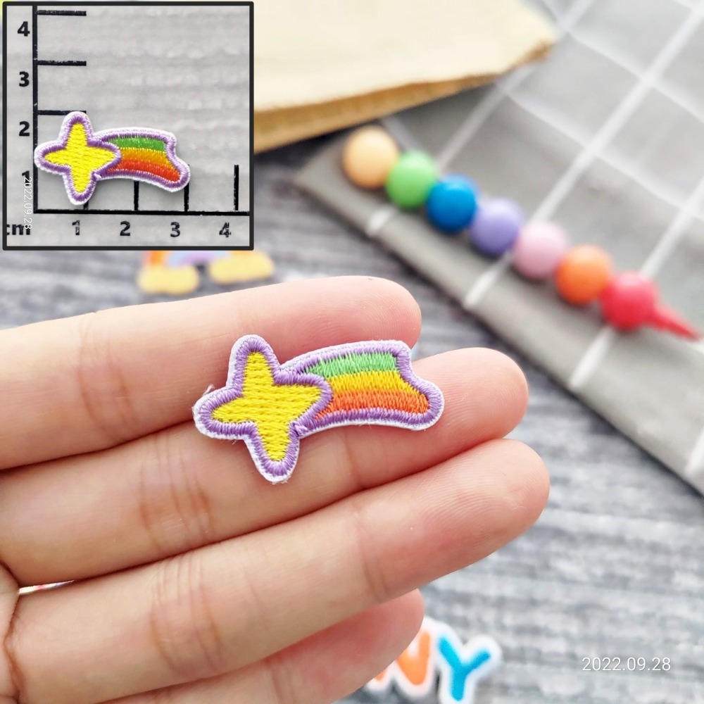 【皮卡布】免熨燙 A1刺繡布貼紙 雲朵  布貼紙 徽章 布貼 手帳貼紙 刺繡布貼 貼紙 自黏布貼 刺繡裝飾貼 patch-規格圖3