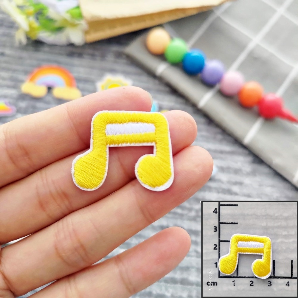 【皮卡布】免熨燙 A1刺繡布貼紙 雲朵  布貼紙 徽章 布貼 手帳貼紙 刺繡布貼 貼紙 自黏布貼 刺繡裝飾貼 patch-規格圖3