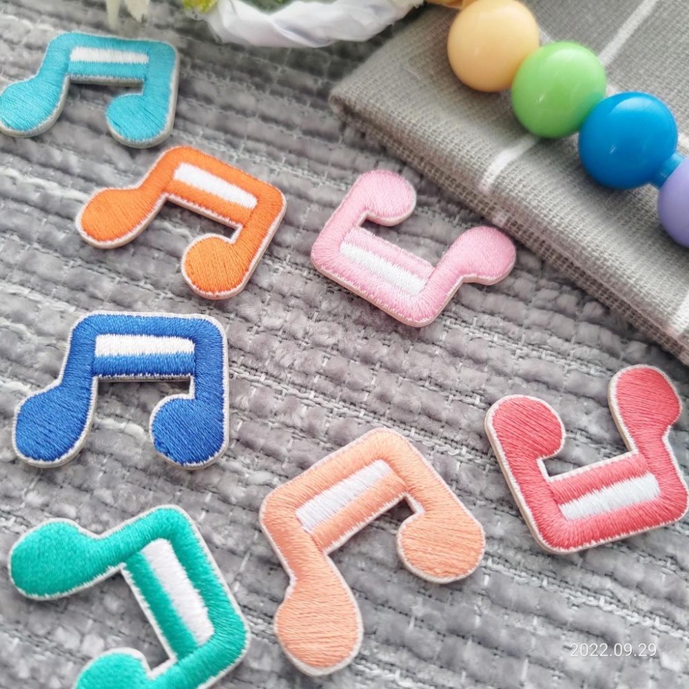 【皮卡布】免熨燙 A6 音符 刺繡布貼紙 貼紙 徽章 布貼 手帳貼紙 刺繡布貼 貼紙 自黏布貼 刺繡裝飾貼 patch-細節圖4